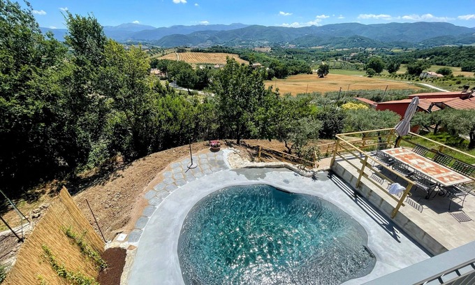 Ocenelli Villa | Villa Ipnotica - pool - sleeps 7 - additional children possible at no extra cost