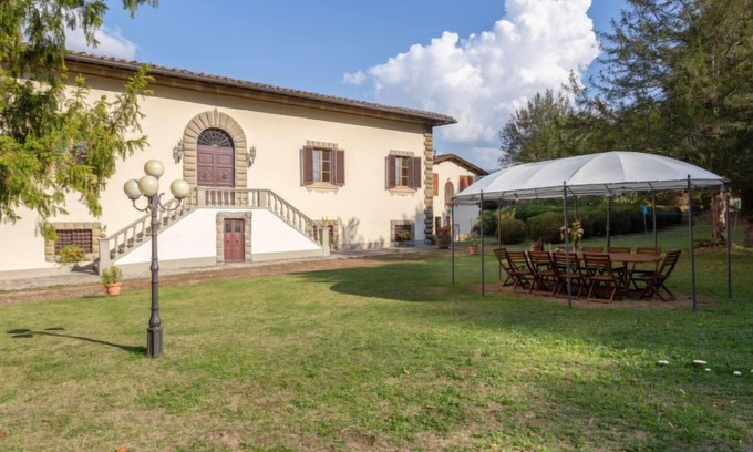 Vicchio House | Villa Isabella by Interhome