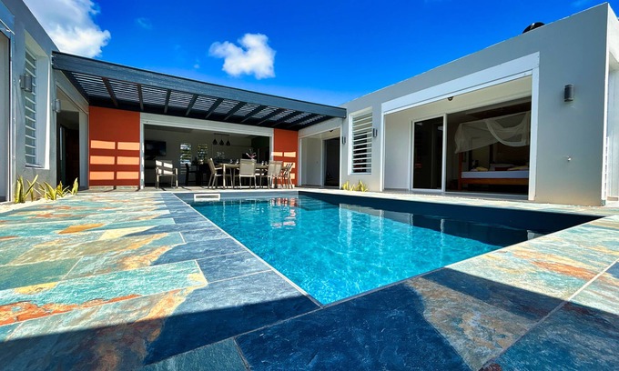 Saint-Francois House | Villa Ishika - Furnished Accommodation 4*