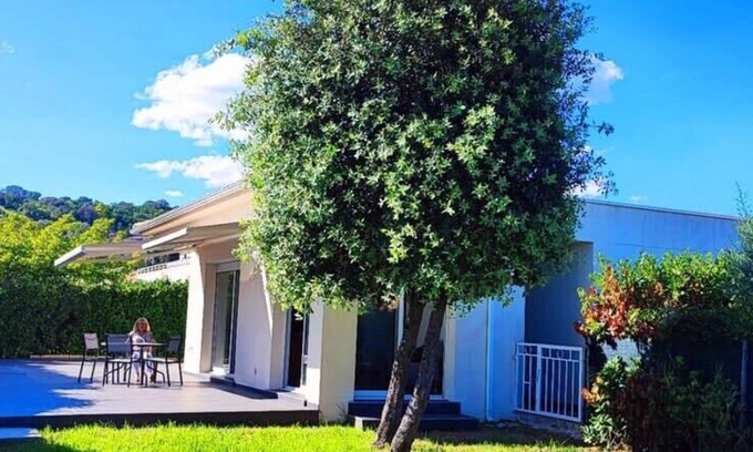 Poggio-Mezzana Villa | Villa Jardins de la Mer