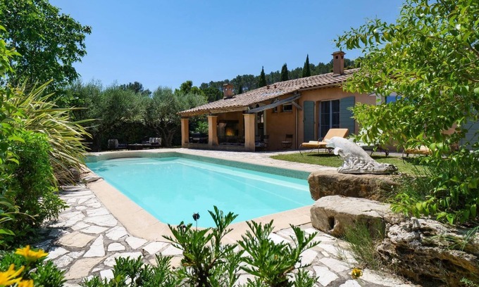 Lorgues Villa | Villa Jas Fontaine by Villa Plus