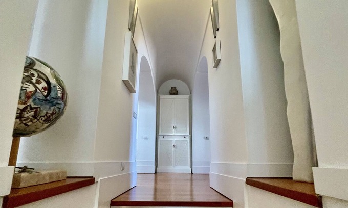 Positano City Centre Villa | Villa Joey is a Prestigious Residence With a Superb View of Positano