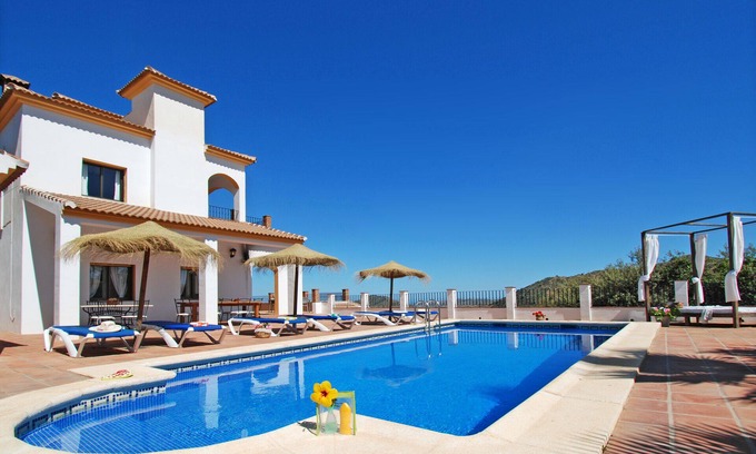 Comares Villa | Villa José 1, 12 Pers, Heated pool, Wifi,A/C, petfriendly