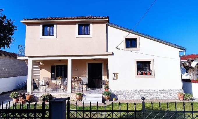 Gomfoi Villa | VILLA KATERINA