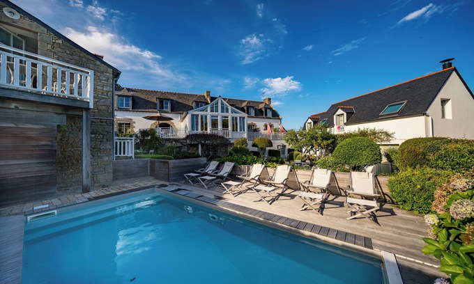 La Trinite-sur-Mer Villa | Villa Kerisper - Sleeps 45