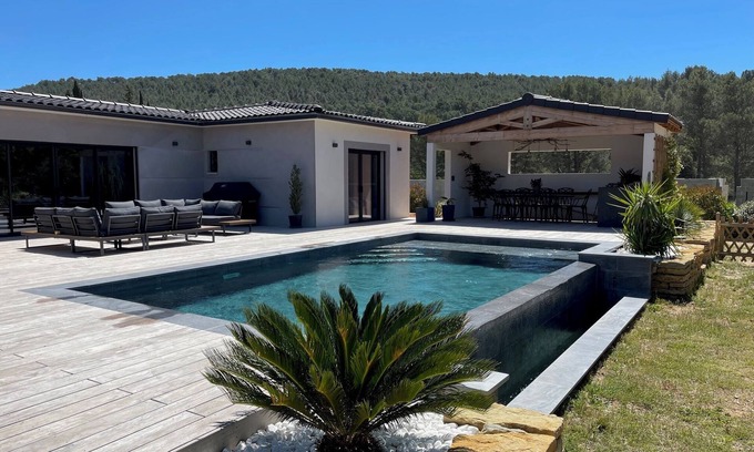 Cuges-les-Pins Villa | Villa L'olivier