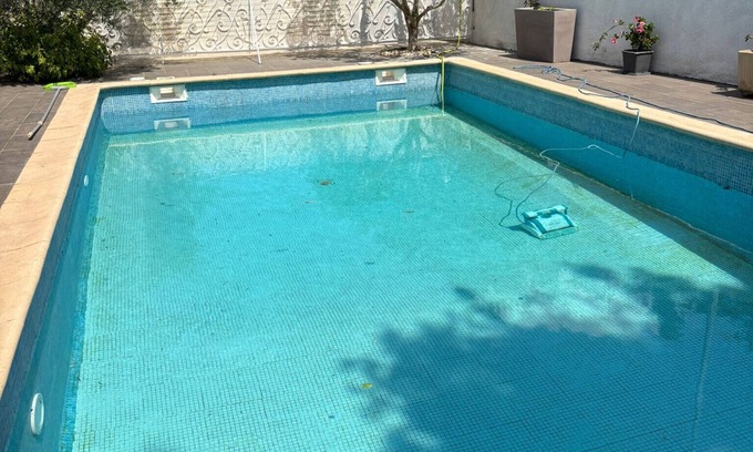 Tarascon Villa | Villa 'La Cigale' with Private Pool, Wi-Fi and Air Conditioning