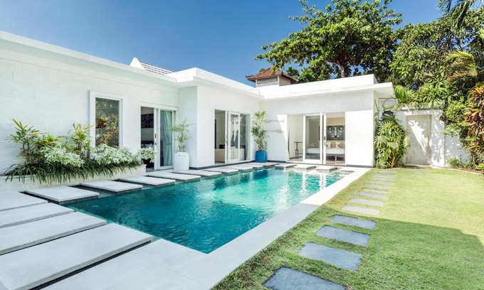 Nakula Villa | Villa LA