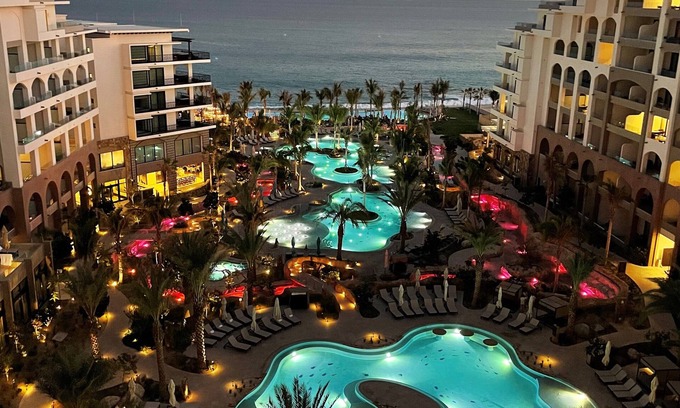Chula Vista Villa | Villa La Valencia 3 Bedroom Penthouse Oceanfront Suite - Overlooking the beach!