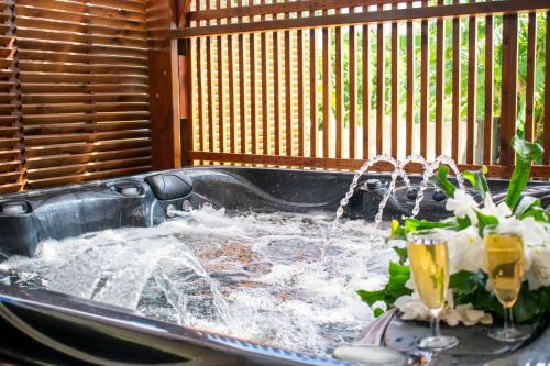 La Grande Montee Villa | Villa Le Colonial Zen - T4 à 5 mn Aéroport