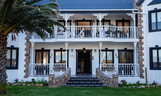 Kleinmond Apartment | Villa Le Roc Kleinmond Accommodation