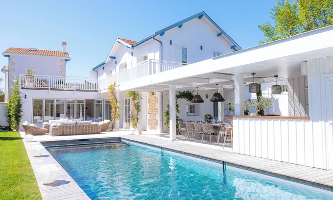 Royan Villa | Villa Les Peupliers with private pool and sauna in Royan by the sea