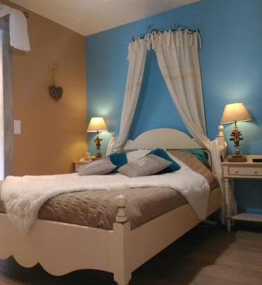 Blaye Villa | Villa Lescala