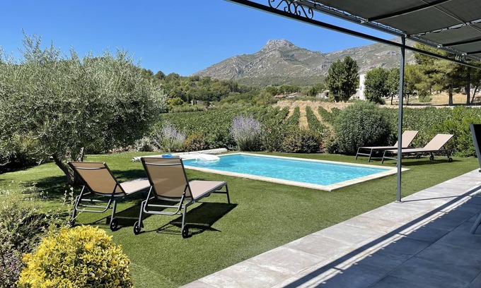 Roquevaire House | Villa located in the heart of Provence with private pool on 3 hectares.