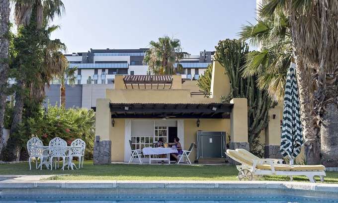 Aguadulce Villa | VILLA LOS ALAMOS NEXT TO THE SEA