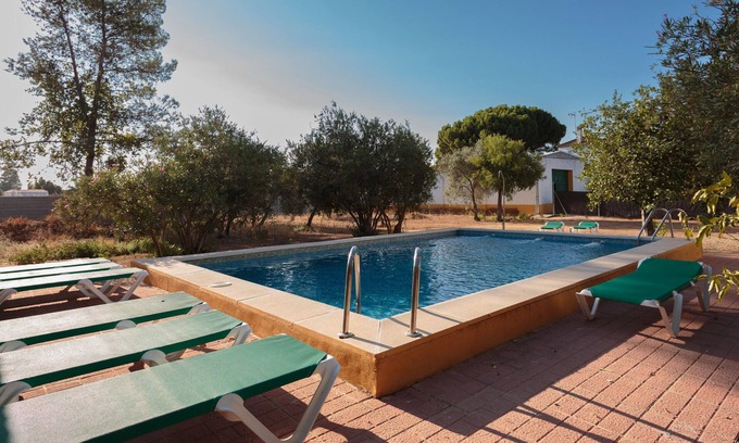 Marchena Villa | Villa Los Pinos with Pool, Wi-Fi, A/C, Terrace & Garden