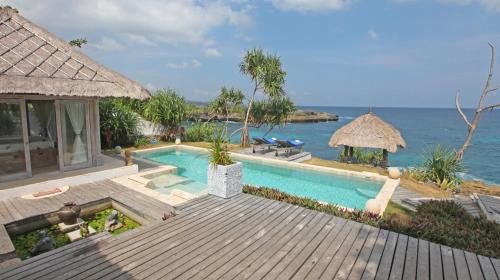 Mushroom Bay Villa | Villa Lumba Lumba - Oceanfront & Spectacular View!