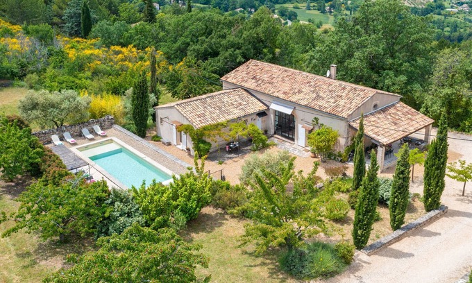 Apt Villa | Villa Lumière des Cerisiers – Luxury villa in the Luberon with heated pool
