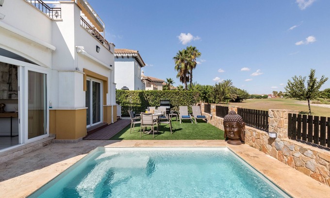 Torre-Pacheco Villa | Villa 'Luxury Frontline Golf' with Private Pool, Wi-Fi and Air Conditioning