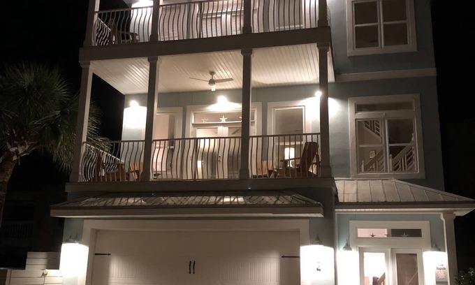 San Juan House | Villa Magnolia - South Side of 30A - steps to the beach - private heated pool