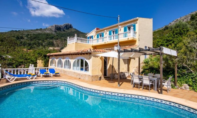 Sagra House | Villa Mandana by Interhome