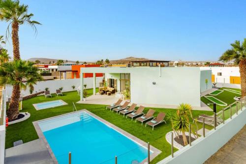 Costa de Antigua Villa | Villa Maresia by Villa Plus