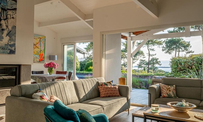 La Teste-de-Buch House | Villa Marie - Pyla sur mer superbe villa 10 personnes vue Bassin