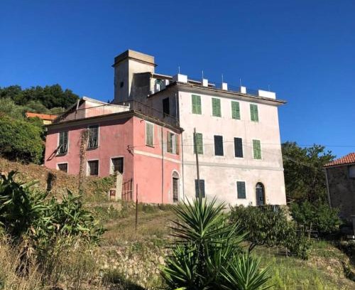 Calice Ligure Villa | Villa Massa - Dimora storica con 12 camere, accoglie 30 persone