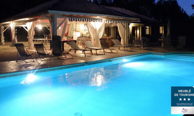 Bergerac House | Villa Melhenga Bergerac 3* Sheltered & heated pool Air conditioning Huge park