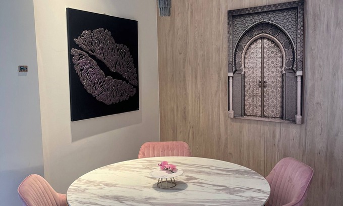 Puteaux Apartment | Villa melina