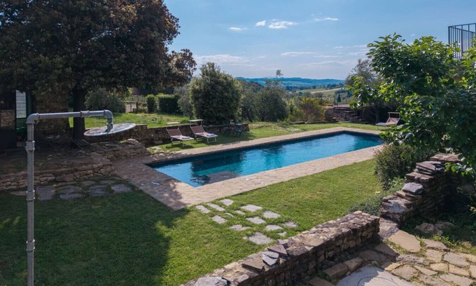 Cerbaia Apartment | Villa Mezzola