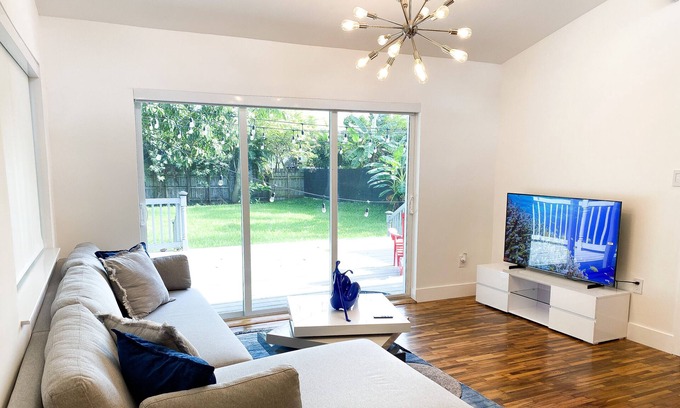 Miami Shores Villa | Villa Modern Brand-New 3Bedrooms 2Bathrooms