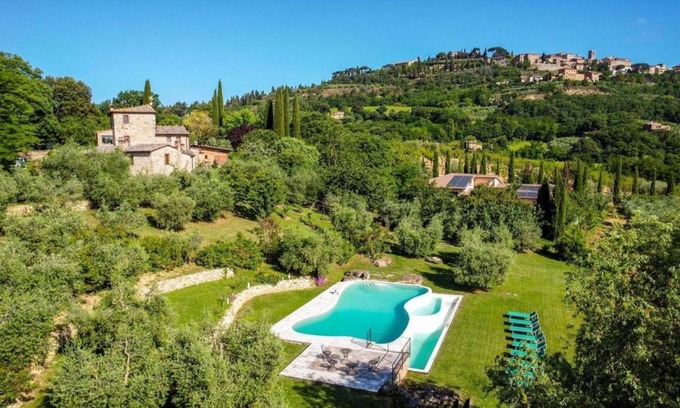 Montepulciano Villa | Villa Montepulciano by MMega