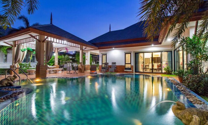 Huai Yai Villa | Villa Nataly