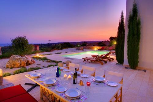 Karavados Villa | Villa Nautilos Ideales Resort