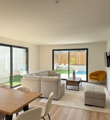 Chatellerault Villa | Villa Nava