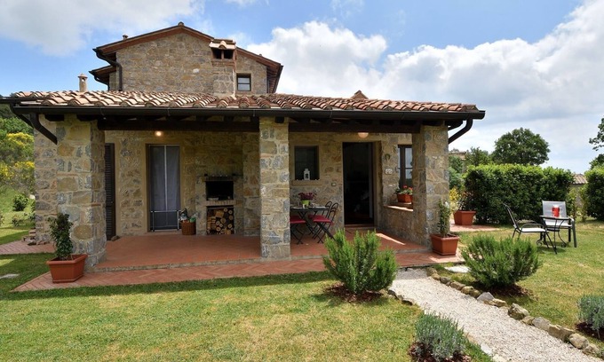 Roccalbegna Cottage | Villa Nocciola "Lovely cottage in the nature"