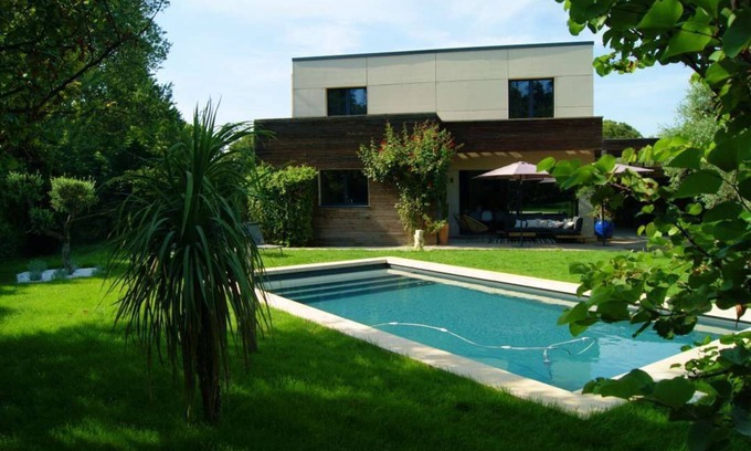 Saint-Etienne-du-Gres Villa | VILLA OF ARCHITECT IN THE HEART OF PROVENCE
