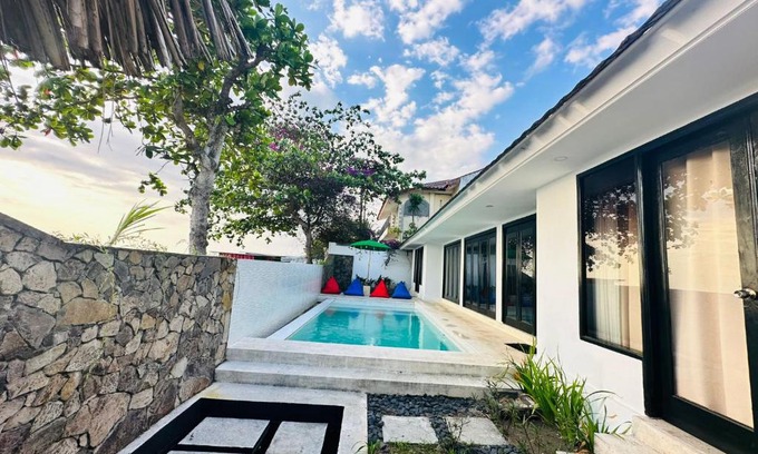 Senggigi House | Villa Pantai