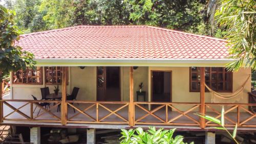 Chiguata House | Villa Piňa dorada dependencia del hotel Casa Merlin