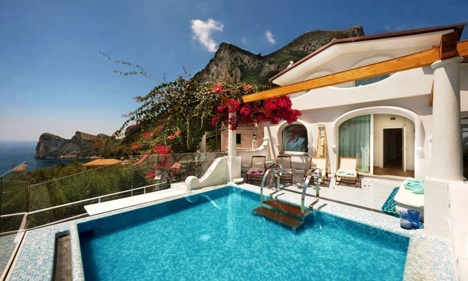 Marina del Cantone Villa | Villa Pippa - Private villa with pool and Jacuzzi