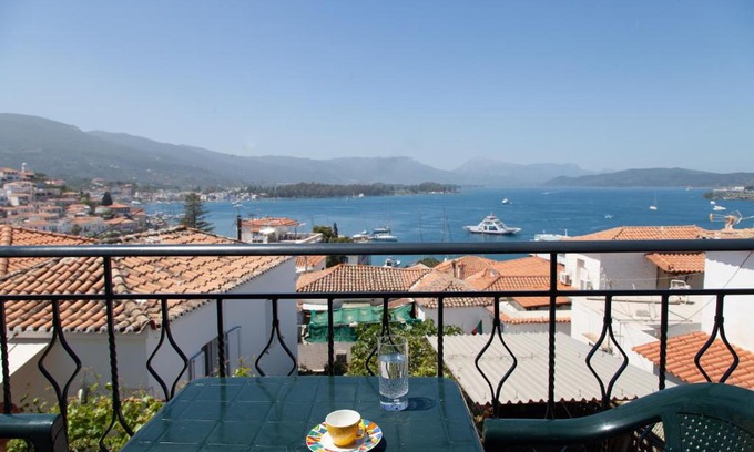 Poros Apartment | Villa @ Poros