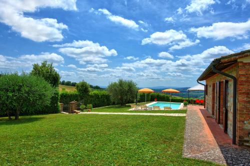 Gambassi Terme Villa | Villa Renina by PosarelliVillas