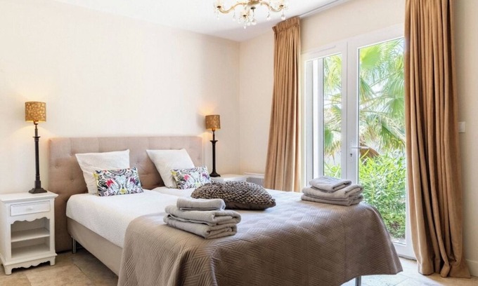 Pouzols-Minervois Villa | VILLA ROSA