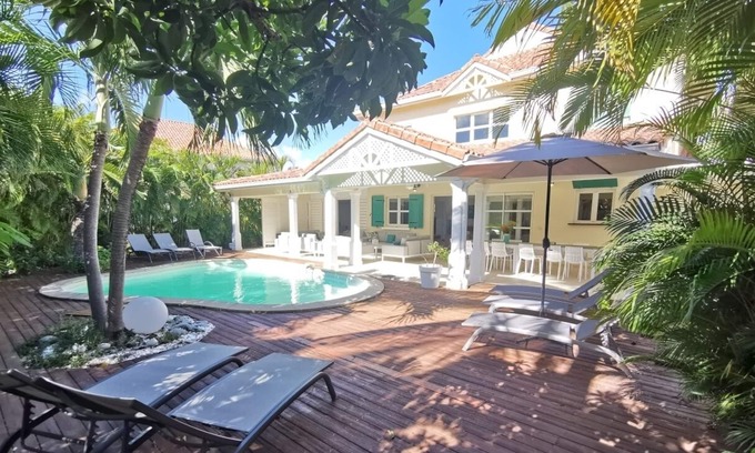 Saint-Francois Villa | Villa Saint François Ref G242 5 ch+mezz face mer