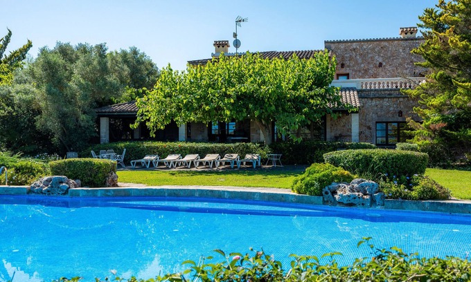 Muro Villa | Villa 'Salvatge' with Balcony, Wi-Fi and Air Conditioning