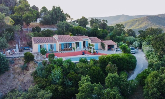 Bormes-Les-Mimosas Villa | VILLA SEA AND HILLS VIEW