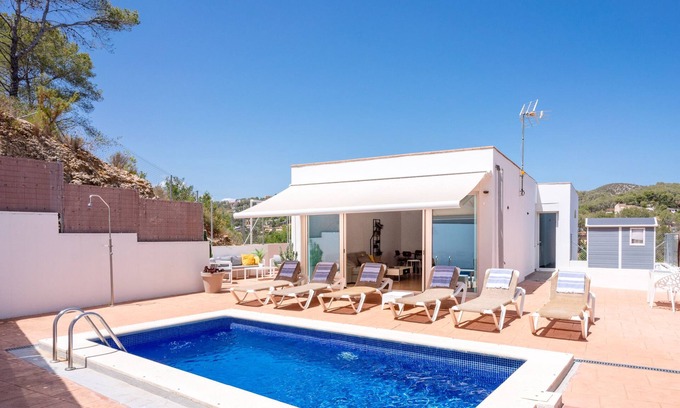 Olivella Ski Chalet | Villa Senia, close to Sitges with private pool