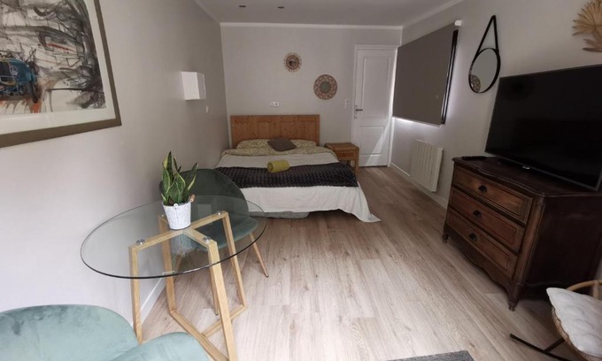 Saint-Sylvestre Bed & Breakfast | Villa Soleil Levant