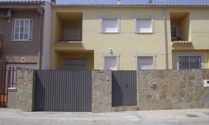 Trujillo House | VILLA SOTERRAÑA TRUJILLO